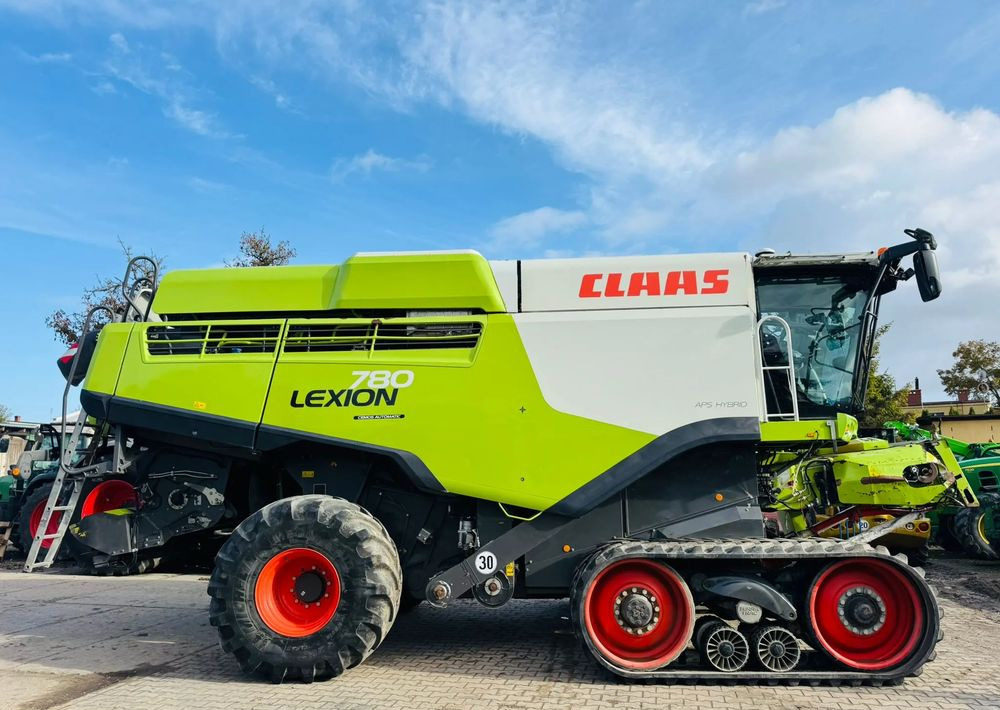 Claas Lexion 780 TT - Combină de recoltat cereale: Foto 2 Claas Lexion 780 TT - Combină de recoltat cereale: Foto 2