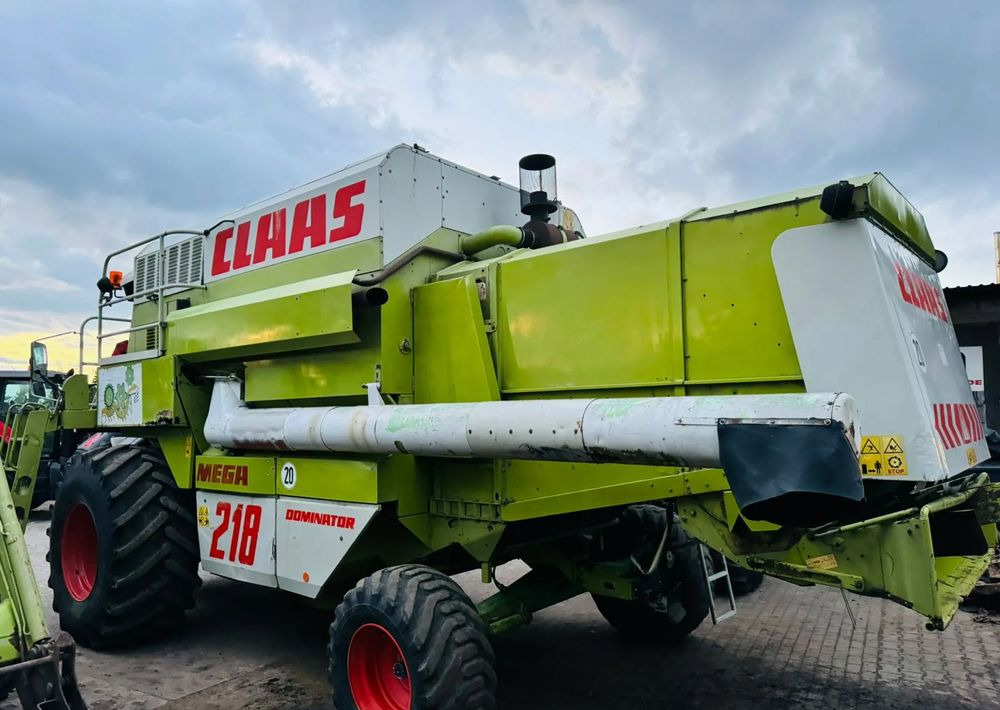 Claas MEGA 218 - Combină de recoltat cereale: Foto 3 Claas MEGA 218 - Combină de recoltat cereale: Foto 3