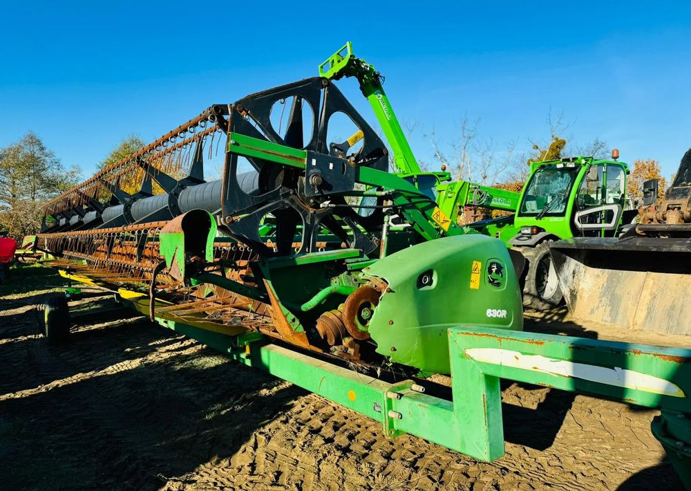 John Deere 630R - Heder: Foto 1 John Deere 630R - Heder: Foto 1