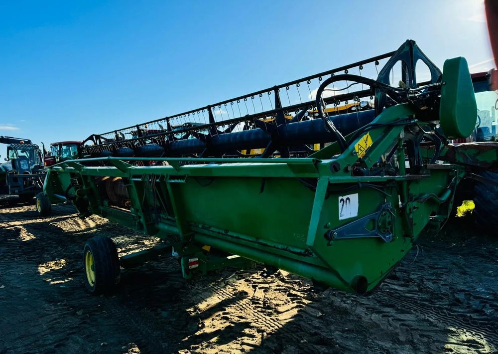 John Deere 630R - Heder: Foto 2 John Deere 630R - Heder: Foto 2