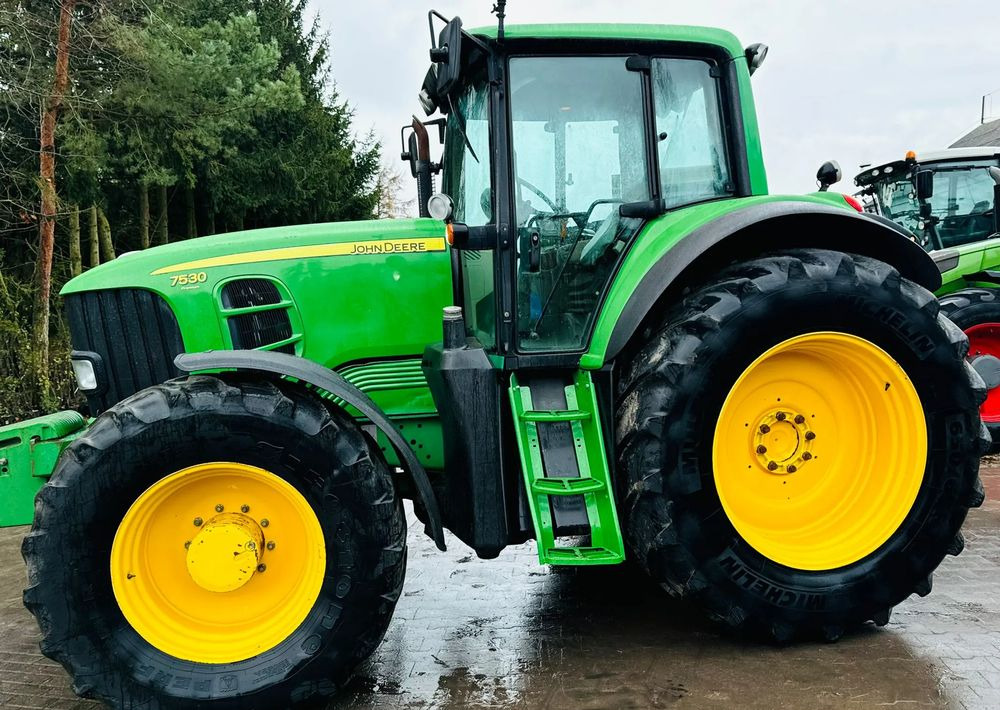 John Deere 7530 PREMIUM - Tractor agricol: Foto 4 John Deere 7530 PREMIUM - Tractor agricol: Foto 4