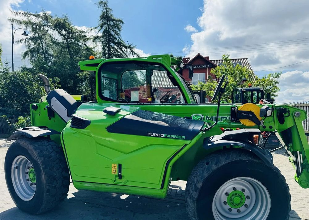 Merlo TF42.7 CS - Stivuitor telescopic: Foto 4 Merlo TF42.7 CS - Stivuitor telescopic: Foto 4