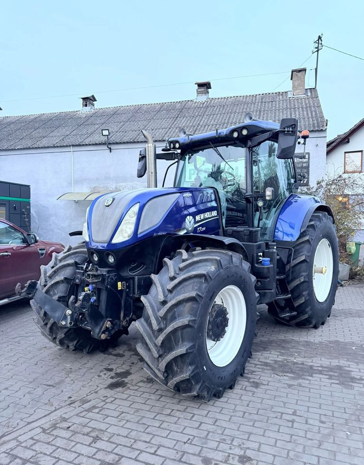 New Holland T7.230 Blue Power Autocommand - Tractor agricol: Foto 2 New Holland T7.230 Blue Power Autocommand - Tractor agricol: Foto 2