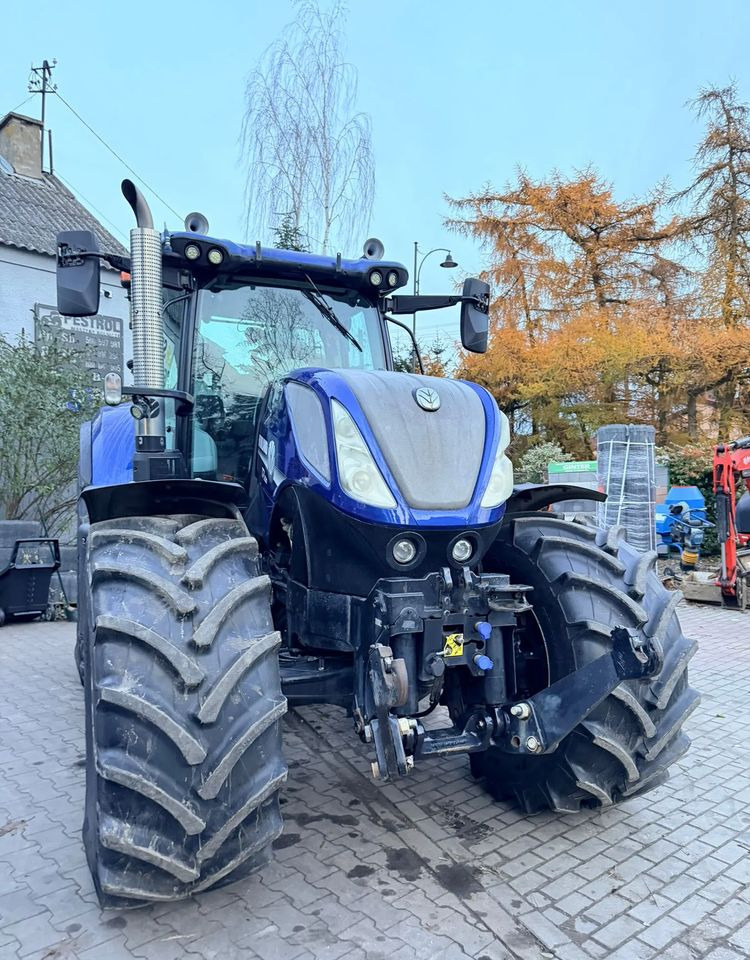 New Holland T7.230 Blue Power Autocommand - Tractor agricol: Foto 4 New Holland T7.230 Blue Power Autocommand - Tractor agricol: Foto 4