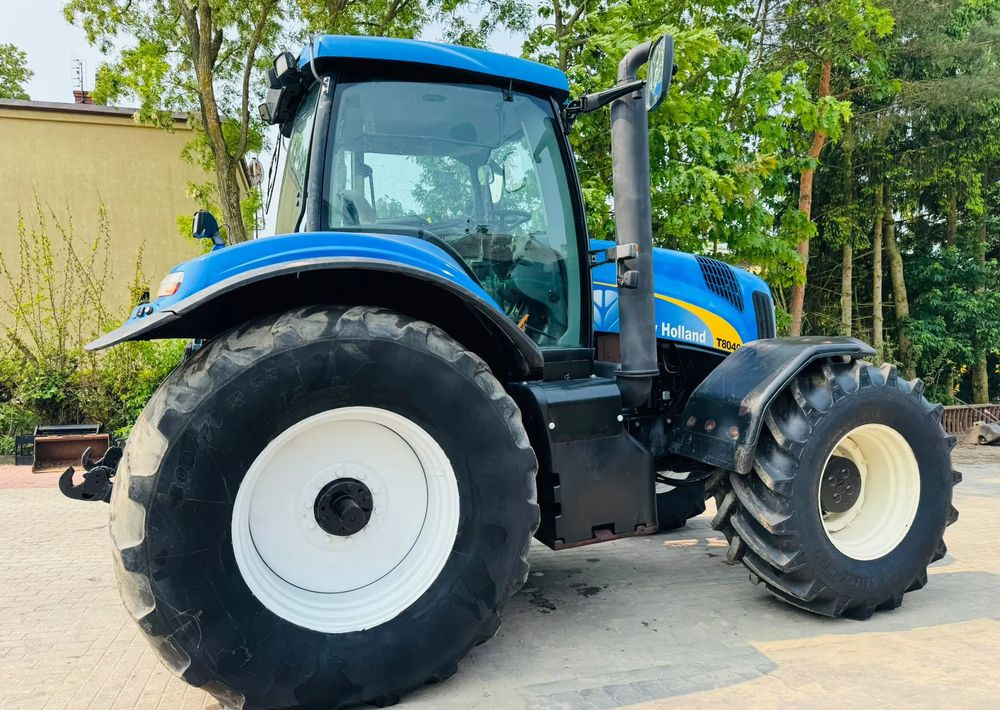 New Holland T8040 - Tractor agricol: Foto 2 New Holland T8040 - Tractor agricol: Foto 2