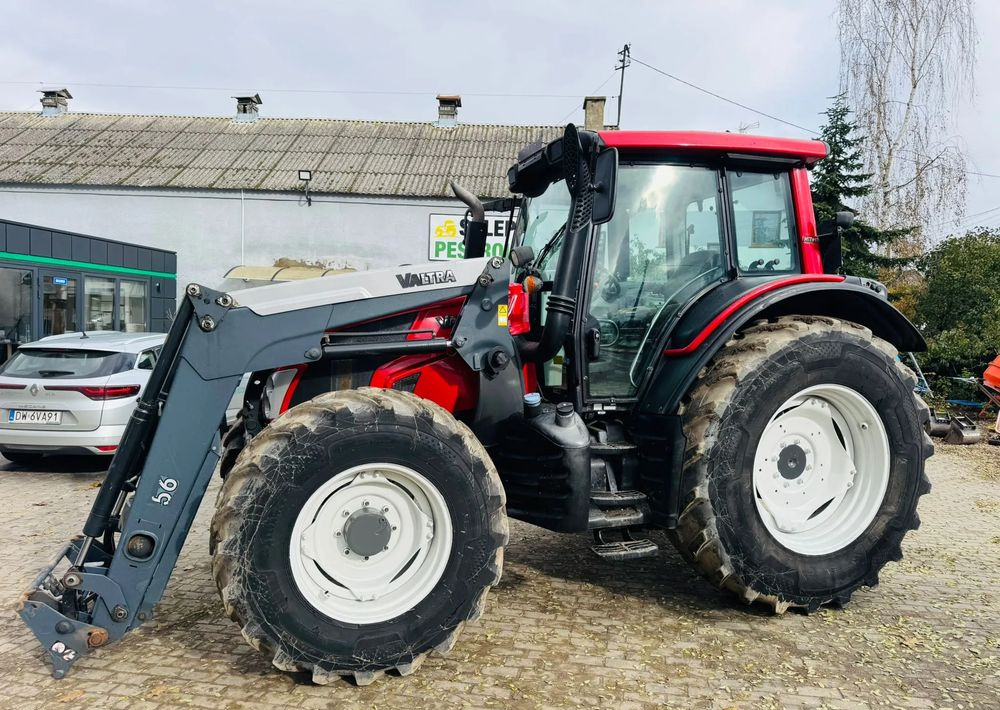 Valtra N123 HiTech - Tractor agricol: Foto 4 Valtra N123 HiTech - Tractor agricol: Foto 4