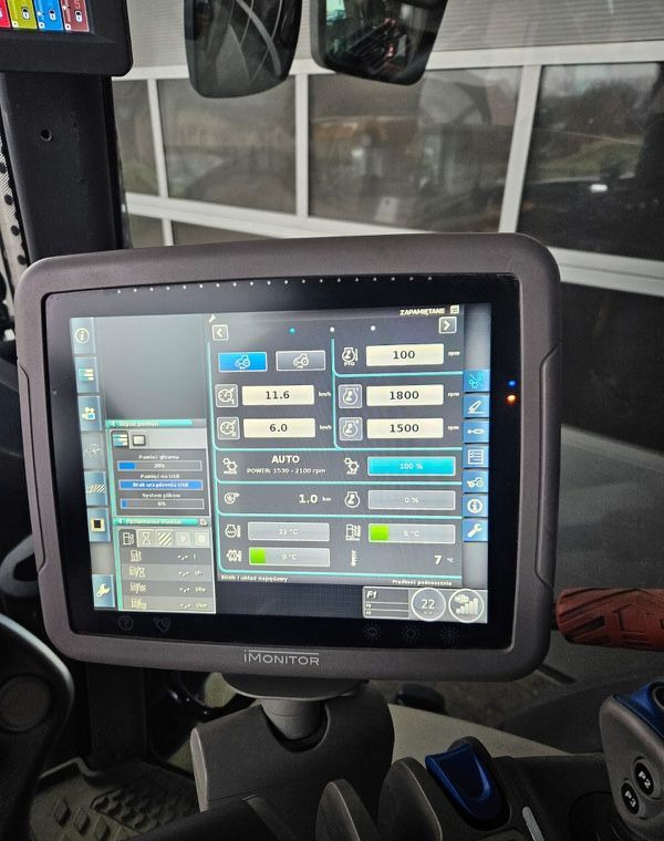 Deutz-Fahr Agrotron Warrior 7250TTV - Tractor agricol: Foto 5 Deutz-Fahr Agrotron Warrior 7250TTV - Tractor agricol: Foto 5