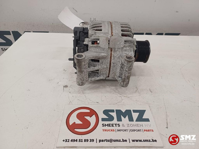 Caterpillar Alternator Caterpillar - Alternator pentru Stivuitor: Foto 1 Caterpillar Alternator Caterpillar - Alternator pentru Stivuitor: Foto 1