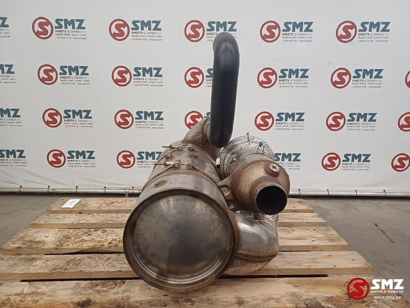 Caterpillar Catalyst Caterpillar - Convertor catalitic pentru Stivuitor: Foto 3 Caterpillar Catalyst Caterpillar - Convertor catalitic pentru Stivuitor: Foto 3