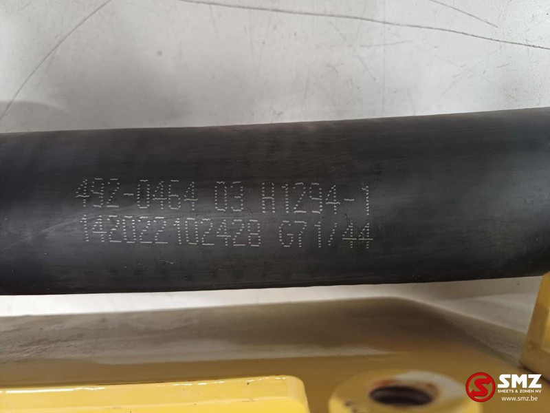 Caterpillar Hose + cap engine oil filler + plates Caterpillar - Motor şi piese pentru Stivuitor: Foto 3 Caterpillar Hose + cap engine oil filler + plates Caterpillar - Motor şi piese pentru Stivuitor: Foto 3