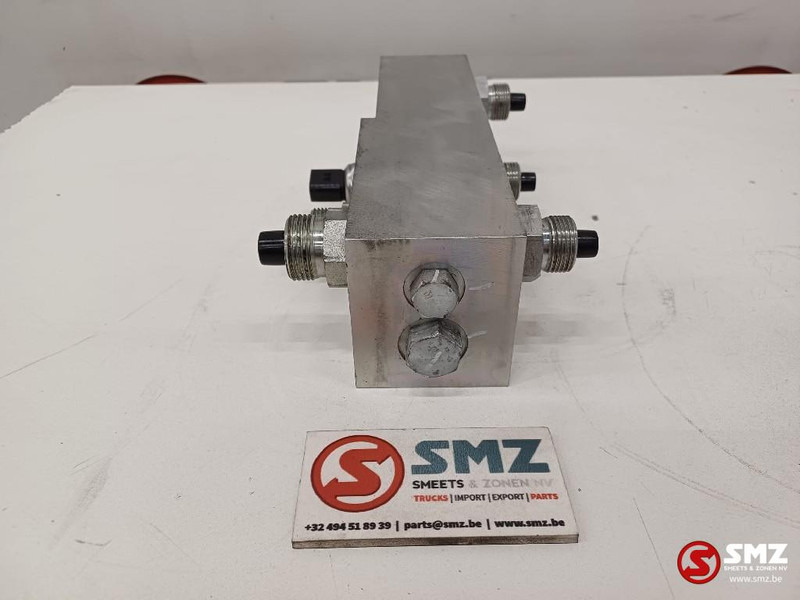 Caterpillar Hydraulic block Caterpillar - Hidraulică pentru Camion: Foto 3 Caterpillar Hydraulic block Caterpillar - Hidraulică pentru Camion: Foto 3