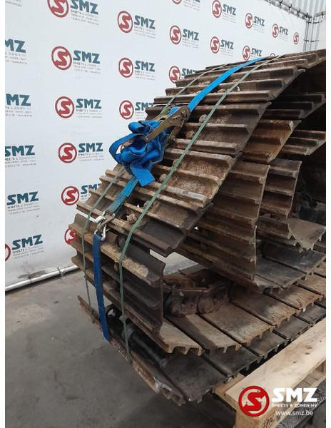 Caterpillar Occ track shoe 60 cm Caterpillar - Cadru/ Şasiu pentru Camion: Foto 3 Caterpillar Occ track shoe 60 cm Caterpillar - Cadru/ Şasiu pentru Camion: Foto 3