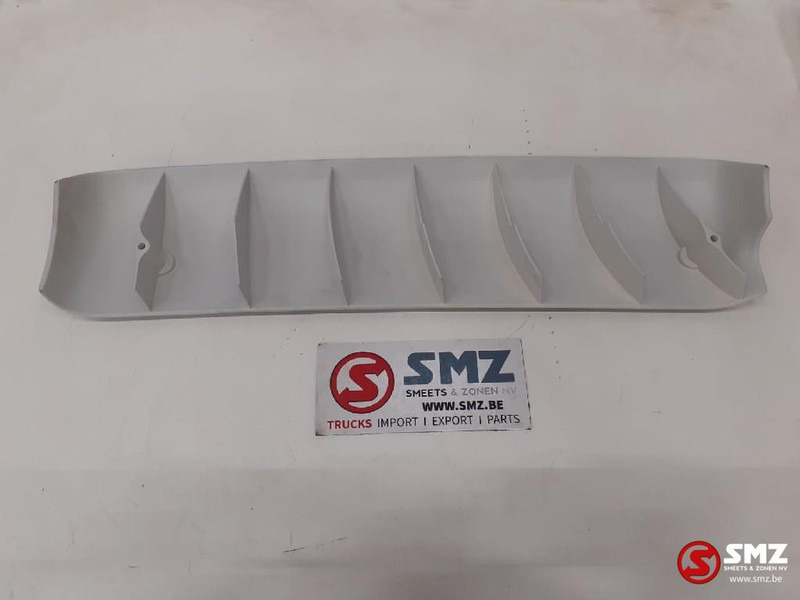 DAF Hoekspoiler links DAF 65-75-85-cf - Aerodinamică/ Spoiler pentru Camion: Foto 2 DAF Hoekspoiler links DAF 65-75-85-cf - Aerodinamică/ Spoiler pentru Camion: Foto 2