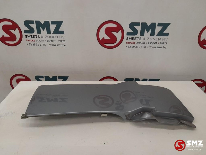 DAF Occ cabinezijspoiler rechtsboven DAF - Aerodinamică/ Spoiler pentru Camion: Foto 2 DAF Occ cabinezijspoiler rechtsboven DAF - Aerodinamică/ Spoiler pentru Camion: Foto 2