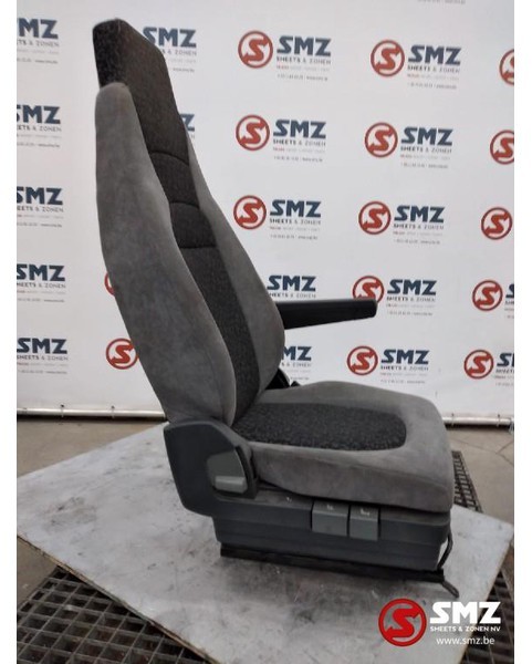 DAF Occ passagierszetel DAF LF45 - Scaun pentru Camion: Foto 2 DAF Occ passagierszetel DAF LF45 - Scaun pentru Camion: Foto 2