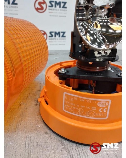 Diversen Occ zwaailamp Hella KL700 24V 70W - Lumină pentru Camion: Foto 2 Diversen Occ zwaailamp Hella KL700 24V 70W - Lumină pentru Camion: Foto 2