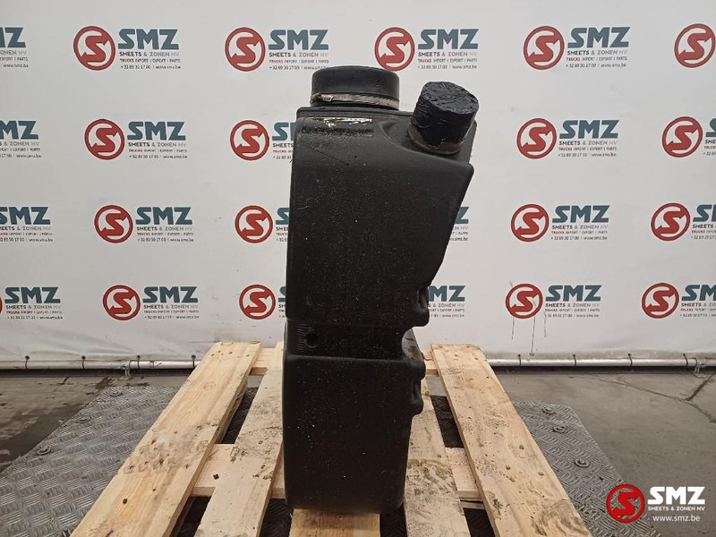 Iveco Occ AdBluetank 62L Iveco - Sistem de alimentare combustibil pentru Camion: Foto 4 Iveco Occ AdBluetank 62L Iveco - Sistem de alimentare combustibil pentru Camion: Foto 4