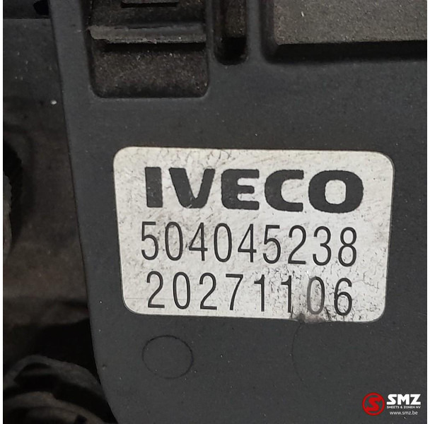 Iveco Occ brandstoftank 200L + brandstofniveausensor + s - Rezervor combustibil pentru Camion: Foto 5 Iveco Occ brandstoftank 200L + brandstofniveausensor + s - Rezervor combustibil pentru Camion: Foto 5