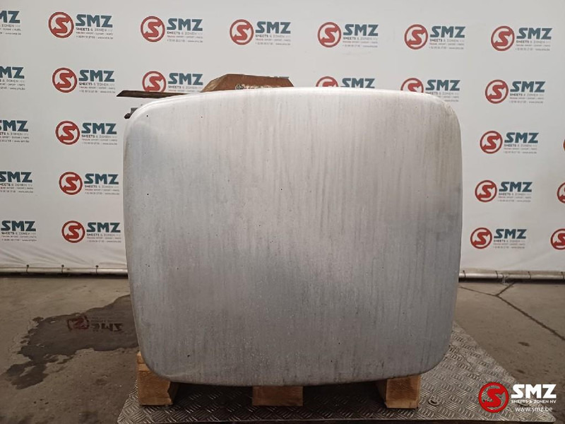 Iveco Occ brandstoftank 600L Iveco - Rezervor combustibil pentru Camion: Foto 3 Iveco Occ brandstoftank 600L Iveco - Rezervor combustibil pentru Camion: Foto 3