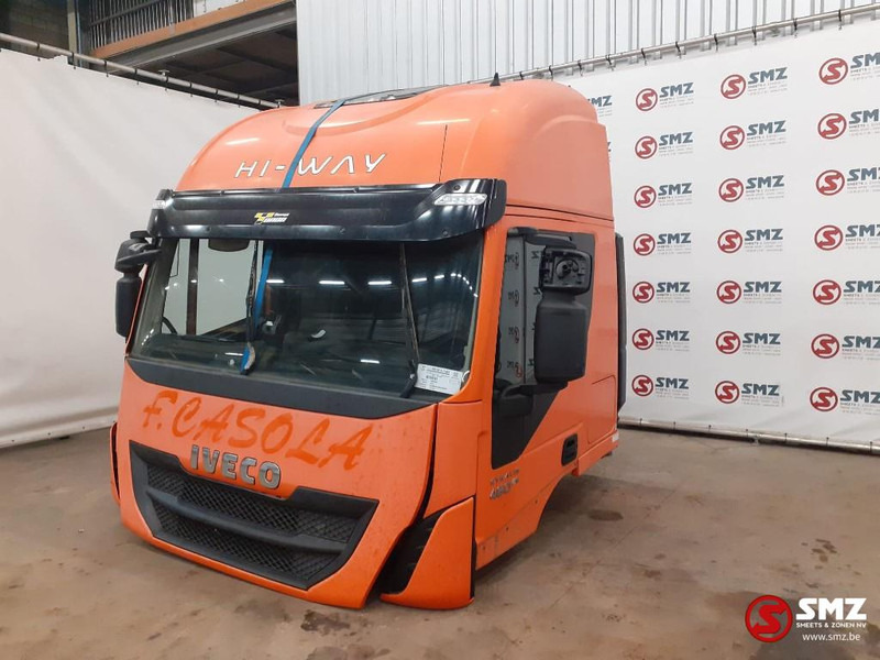 Iveco Occ cabine compleet Iveco Stralis HI Way euro 6 - Cabină și interior pentru Camion: Foto 4 Iveco Occ cabine compleet Iveco Stralis HI Way euro 6 - Cabină și interior pentru Camion: Foto 4