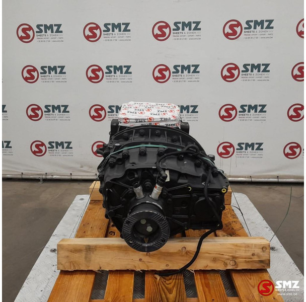 Iveco Occ versnellingsbak 12AS1210TO Iveco - Cutie de viteze pentru Camion: Foto 4 Iveco Occ versnellingsbak 12AS1210TO Iveco - Cutie de viteze pentru Camion: Foto 4