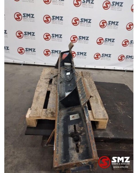 MAN Occ achterbumper MAN TGA - Cadru/ Şasiu pentru Camion: Foto 2 MAN Occ achterbumper MAN TGA - Cadru/ Şasiu pentru Camion: Foto 2