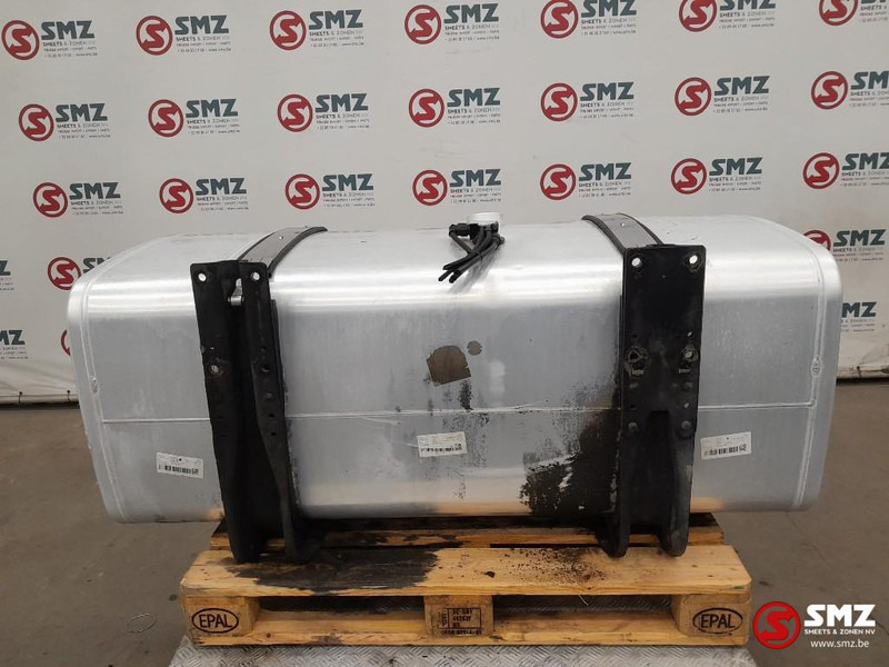 MAN Occ brandstoftank 600L + brandstofniveausensor MAN - Rezervor combustibil pentru Camion: Foto 2 MAN Occ brandstoftank 600L + brandstofniveausensor MAN - Rezervor combustibil pentru Camion: Foto 2