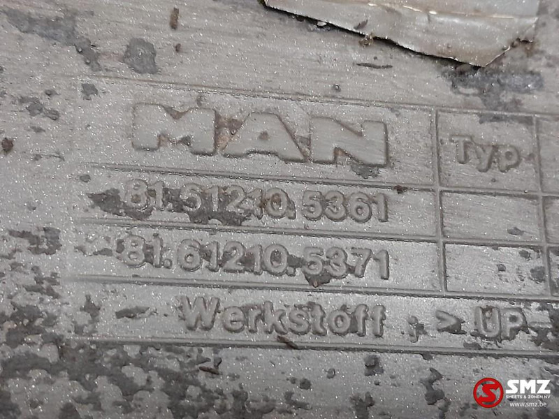 MAN Occ cabinespatbord links MAN - Caroserie și exterior pentru Camion: Foto 4 MAN Occ cabinespatbord links MAN - Caroserie și exterior pentru Camion: Foto 4