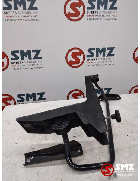 MAN Occ cabinespoilersteunen links+rechts MAN - Aerodinamică/ Spoiler pentru Camion: Foto 2 MAN Occ cabinespoilersteunen links+rechts MAN - Aerodinamică/ Spoiler pentru Camion: Foto 2