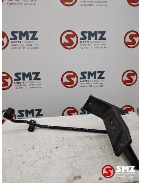 MAN Occ cabinespoilersteunen links+rechts MAN - Aerodinamică/ Spoiler pentru Camion: Foto 1 MAN Occ cabinespoilersteunen links+rechts MAN - Aerodinamică/ Spoiler pentru Camion: Foto 1