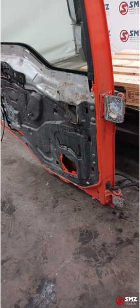 MAN Occ deur links MAN - Uşă și piese pentru Camion: Foto 3 MAN Occ deur links MAN - Uşă și piese pentru Camion: Foto 3