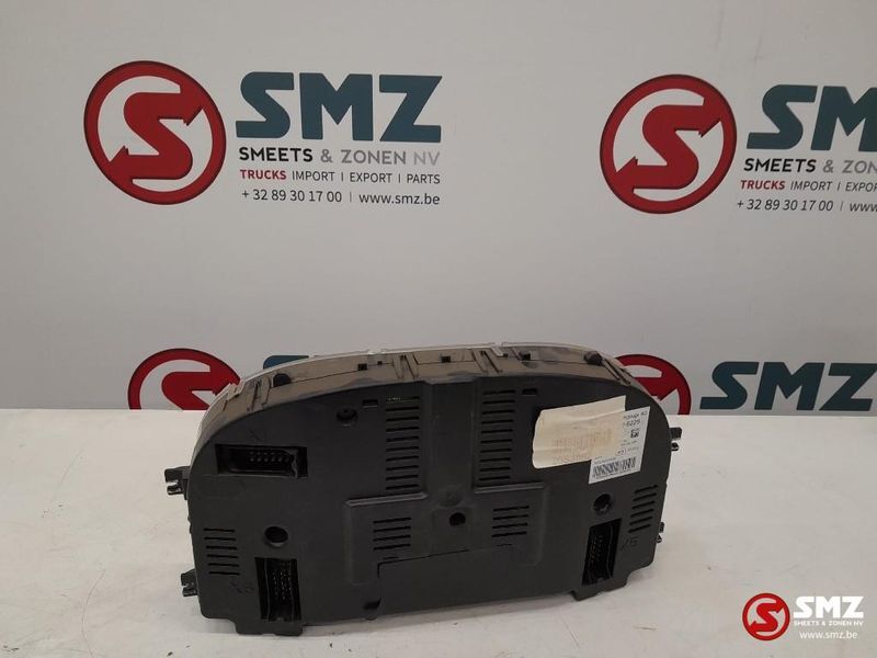 MAN Occ instrumentenpaneel MAN TGS 81258077111 - Cabină și interior pentru Camion: Foto 2 MAN Occ instrumentenpaneel MAN TGS 81258077111 - Cabină și interior pentru Camion: Foto 2