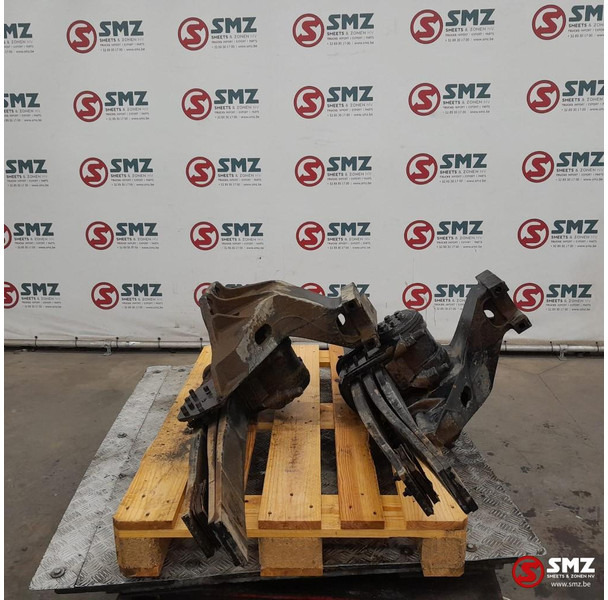 MAN Occ set bladveren + steunen achteras MAN - Primăvară suspensie/ Foi de arc suspensie pentru Camion: Foto 3 MAN Occ set bladveren + steunen achteras MAN - Primăvară suspensie/ Foi de arc suspensie pentru Camion: Foto 3