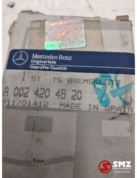 Mercedes-Benz Achterste remblokkenset mercedes w638 a0024204820 - Plăcuțe frână pentru Camion: Foto 2 Mercedes-Benz Achterste remblokkenset mercedes w638 a0024204820 - Plăcuțe frână pentru Camion: Foto 2