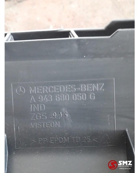 Mercedes-Benz Bovenzijde dashbord actros - Tablou de bord pentru Camion: Foto 2 Mercedes-Benz Bovenzijde dashbord actros - Tablou de bord pentru Camion: Foto 2