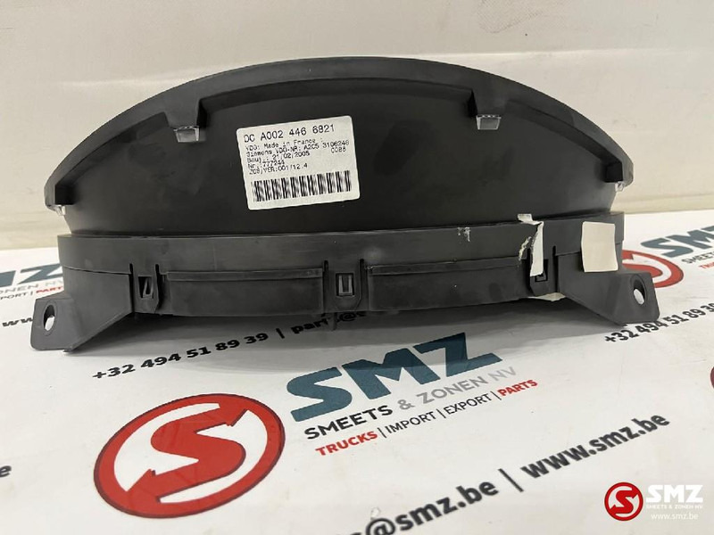 Mercedes-Benz Instrumentenpaneel mercedes sprinter W903 W904 - Tablou de bord pentru Camion: Foto 2 Mercedes-Benz Instrumentenpaneel mercedes sprinter W903 W904 - Tablou de bord pentru Camion: Foto 2