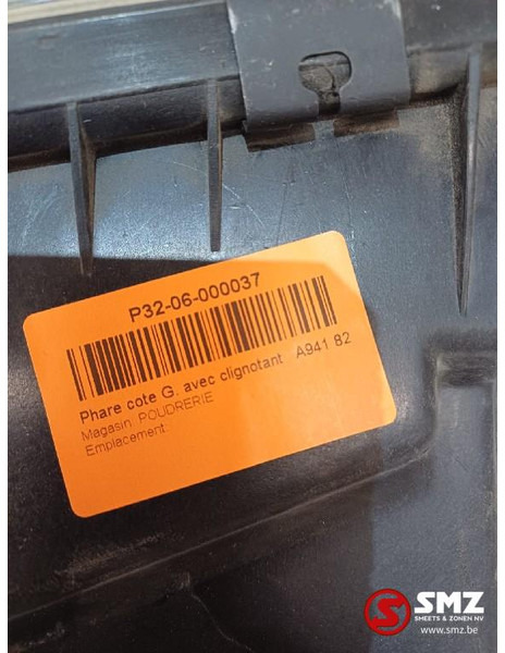 Mercedes-Benz Koplamp links Mercedes - Far pentru Camion: Foto 4 Mercedes-Benz Koplamp links Mercedes - Far pentru Camion: Foto 4