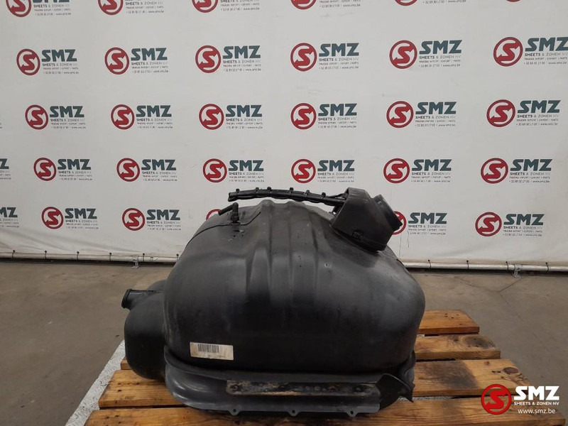 Mercedes-Benz Occ brandstoftank 125L Mercedes - Rezervor combustibil pentru Camion: Foto 4 Mercedes-Benz Occ brandstoftank 125L Mercedes - Rezervor combustibil pentru Camion: Foto 4