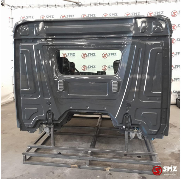 Mercedes-Benz Occ cabine Mercedes Actros MP4 low - Cabină și interior pentru Camion: Foto 4 Mercedes-Benz Occ cabine Mercedes Actros MP4 low - Cabină și interior pentru Camion: Foto 4