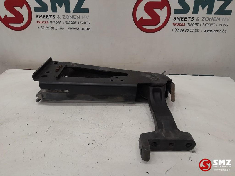 Mercedes-Benz Occ cabinebeugel + montagebeugel rechtsvooraan Mer - Cadru/ Şasiu pentru Camion: Foto 1 Mercedes-Benz Occ cabinebeugel + montagebeugel rechtsvooraan Mer - Cadru/ Şasiu pentru Camion: Foto 1