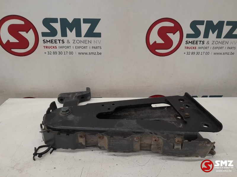 Mercedes-Benz Occ cabinebeugel + montagebeugel rechtsvooraan Mer - Cadru/ Şasiu pentru Camion: Foto 2 Mercedes-Benz Occ cabinebeugel + montagebeugel rechtsvooraan Mer - Cadru/ Şasiu pentru Camion: Foto 2