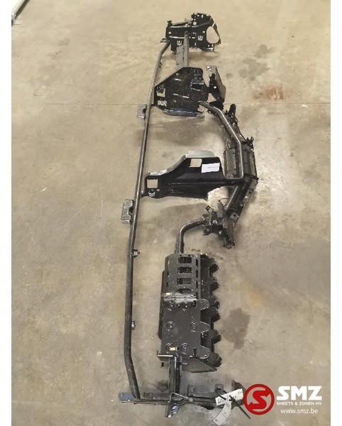 Mercedes-Benz Occ dashboard frame Actros MP3 - Tablou de bord pentru Camion: Foto 2 Mercedes-Benz Occ dashboard frame Actros MP3 - Tablou de bord pentru Camion: Foto 2