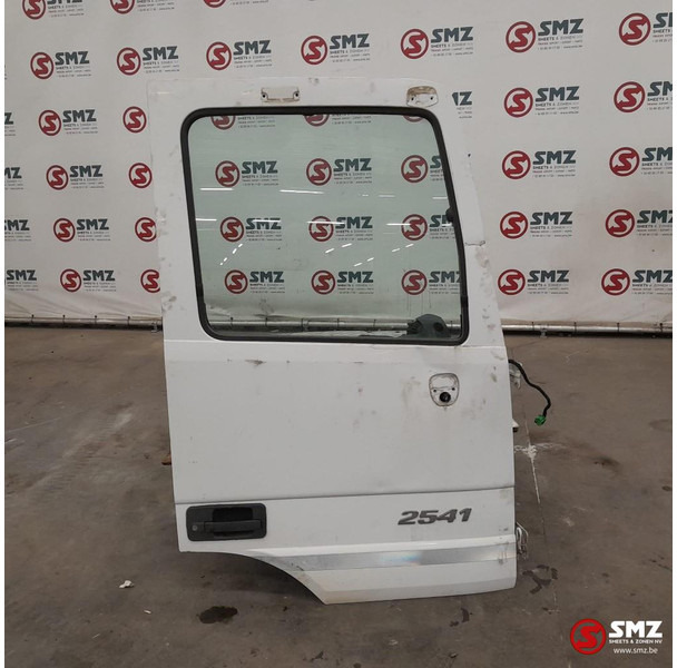 Mercedes-Benz Occ deur rechts Mercedes Actros MP3 - Uşă și piese pentru Camion: Foto 1 Mercedes-Benz Occ deur rechts Mercedes Actros MP3 - Uşă și piese pentru Camion: Foto 1