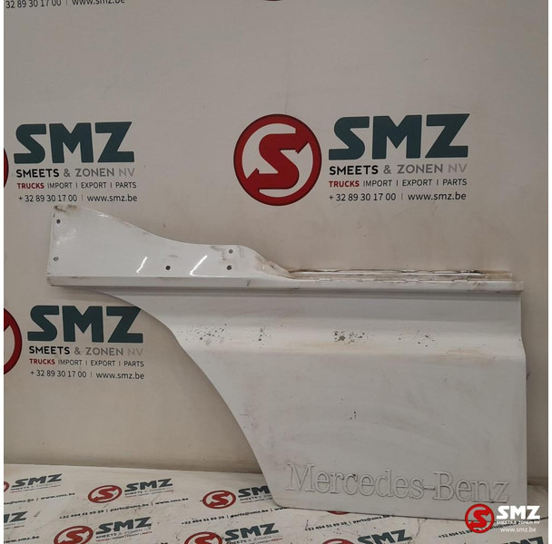 Mercedes-Benz Occ deurverlenging rechts Mercedes - Uşă și piese pentru Camion: Foto 1 Mercedes-Benz Occ deurverlenging rechts Mercedes - Uşă și piese pentru Camion: Foto 1