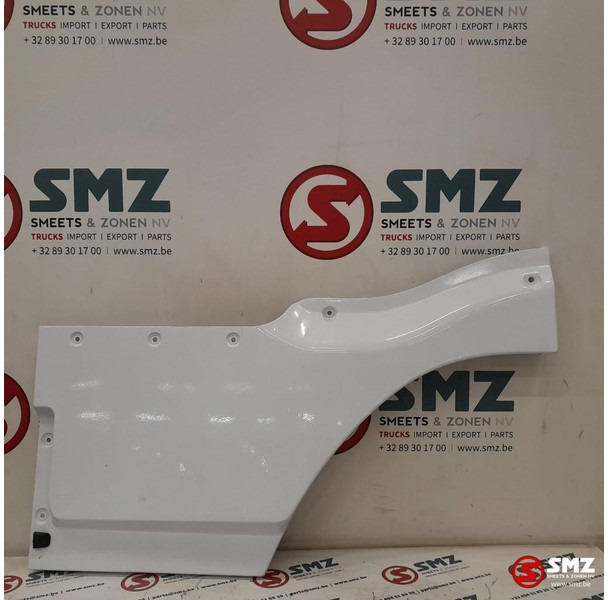 Mercedes-Benz Occ deurverlenging rechts Mercedes - Uşă și piese pentru Camion: Foto 1 Mercedes-Benz Occ deurverlenging rechts Mercedes - Uşă și piese pentru Camion: Foto 1