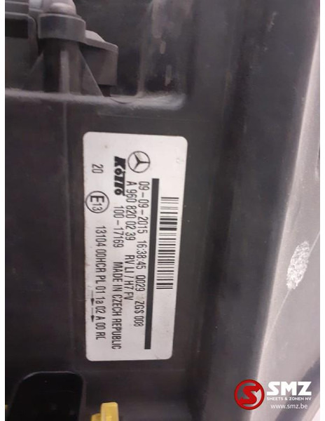 Mercedes-Benz Occ koplamp links Mercedes Actros MP4 - Far pentru Camion: Foto 5 Mercedes-Benz Occ koplamp links Mercedes Actros MP4 - Far pentru Camion: Foto 5
