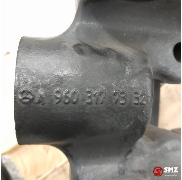 Mercedes-Benz Occ montagebeugels rechts Mercedes - Cadru/ Şasiu pentru Camion: Foto 5 Mercedes-Benz Occ montagebeugels rechts Mercedes - Cadru/ Şasiu pentru Camion: Foto 5