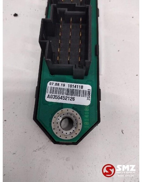 Mercedes-Benz Occ printplaat Mercedes Actros Euro 6 A0355452126 - Sistem electric pentru Camion: Foto 2 Mercedes-Benz Occ printplaat Mercedes Actros Euro 6 A0355452126 - Sistem electric pentru Camion: Foto 2