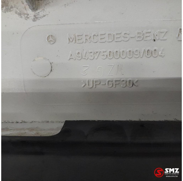 Mercedes-Benz Occ radiatorgrille Mercedes - Grilă pentru Camion: Foto 3 Mercedes-Benz Occ radiatorgrille Mercedes - Grilă pentru Camion: Foto 3