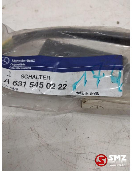 Mercedes-Benz Ruitenwisserschakelaar mercedes w631 a6315450222 - Ștergător pentru Camion: Foto 2 Mercedes-Benz Ruitenwisserschakelaar mercedes w631 a6315450222 - Ștergător pentru Camion: Foto 2